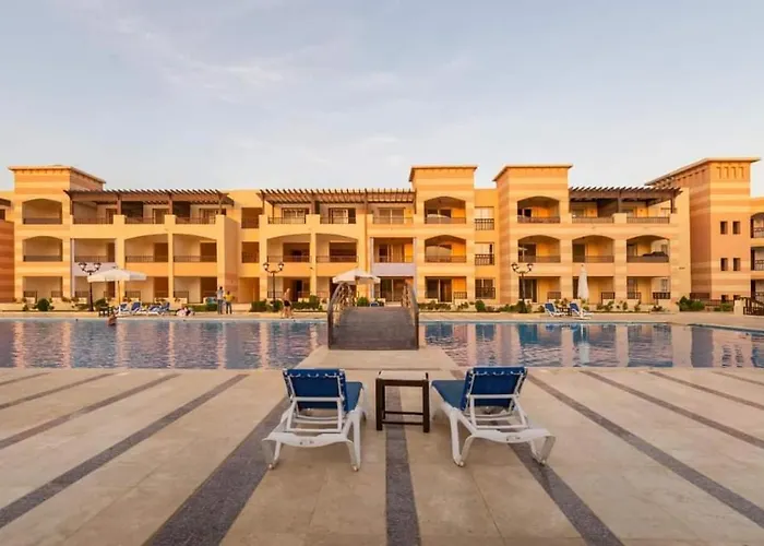 The Pearl At Marina , Port Ghlaib